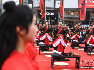 �Lɳ�hʽ�Y(ji��)���� 31������չʾ��ǧ��ǰ�Y�x