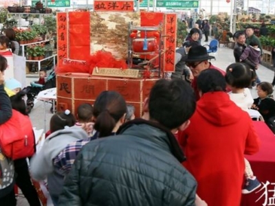 ����V�Ԏ�ʮ�ꡰ����Ƭ�� ���ŗ���(d��ng)�݆T����