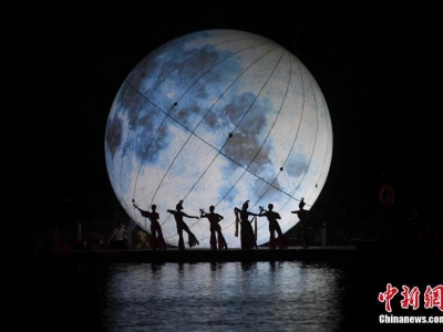 �Lɳ���ݺ�����������Ӱ�㡱ӭ����