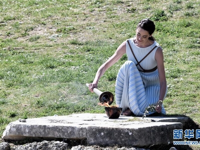 �|���W�\(y��n)��(hu��)ʥ��ɼ��xʽ�e��