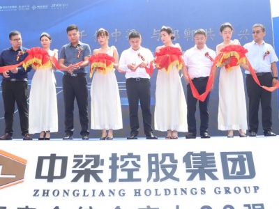 �_�I(y��)����