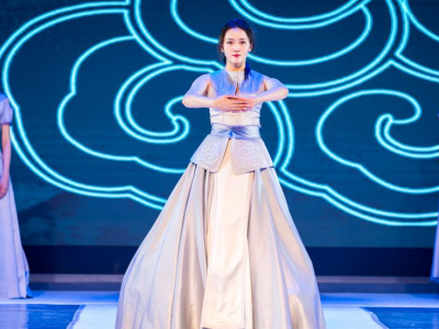 ���ͺ��أ�У�@�Ųʕr�b��